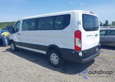 2024 Ford Transit-350 Passenger Van Xlt z USA, uszkodzony, nr VIN 1FBAX2Y82RKA83295